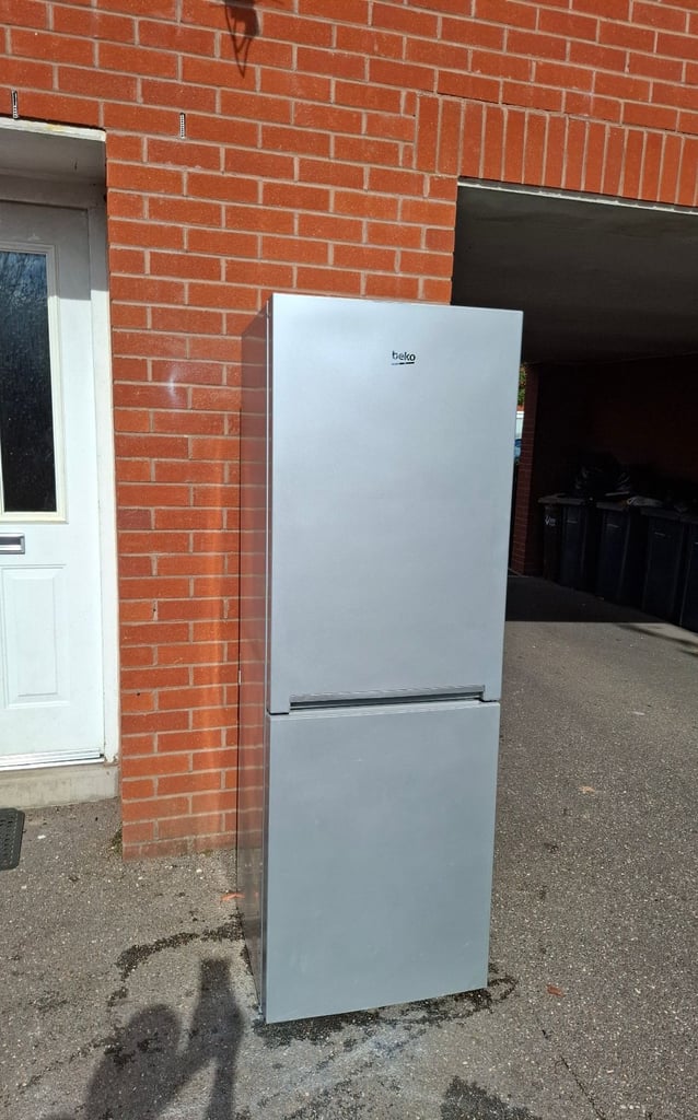 image for A+ class Silver Beko fridge feezer 