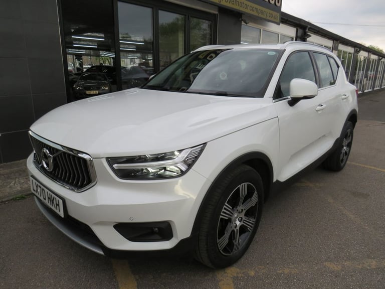 2020 Volvo XC40 2.0 D4 Inscription SUV 5dr Diesel Auto AWD Euro 6 (s/s) (190 ps) ESTATE Diesel Au...