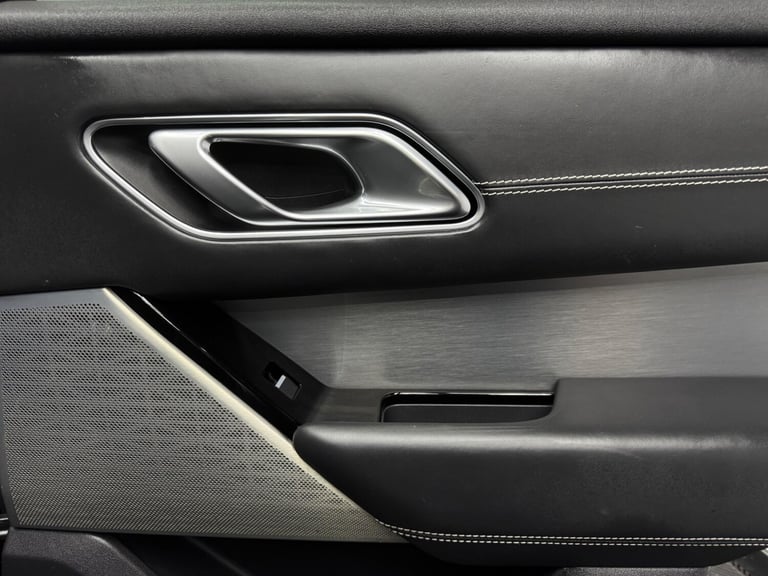 2018 Land Rover Range Rover Velar 2.0 D240 R-Dynamic HSE Auto 4WD Euro 6 (s/s) 5dr ESTATE Diesel ...