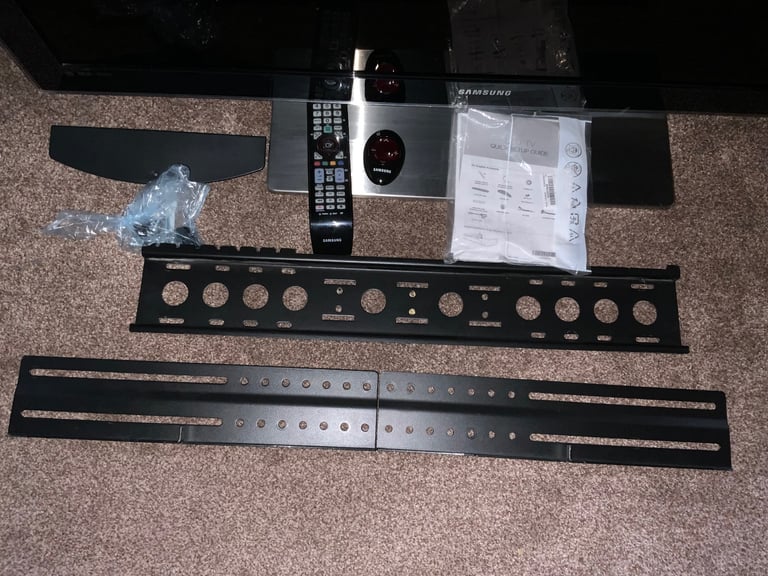 Samsung 46” UE46B8000XW TV