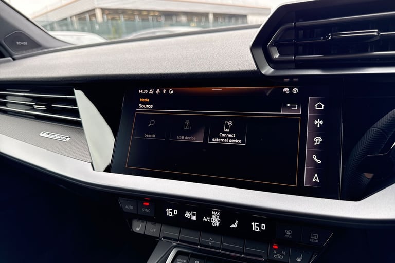 2025 Audi RS3 2.5 TFSI Carbon Vorsprung S Tronic quattro Euro 6 (s/s) 4dr Saloon Automatic