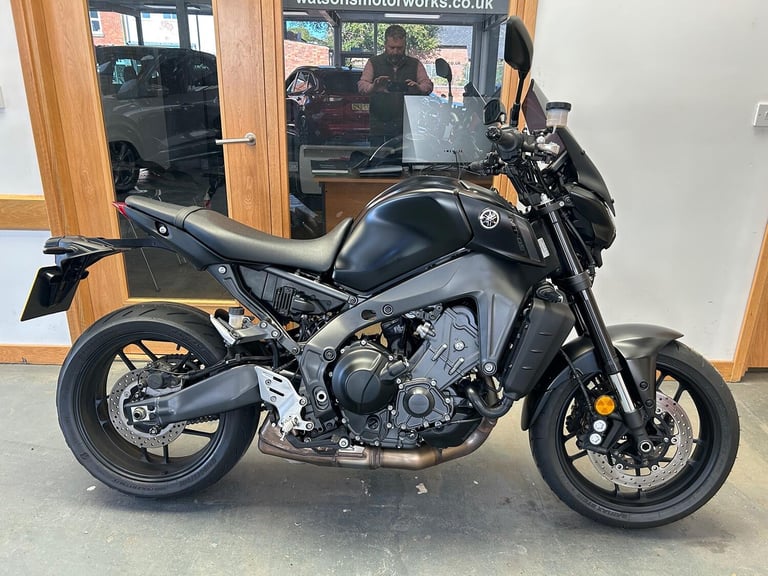YAMAHA MT-09  2021