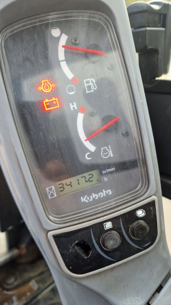  Kubota KX015-4 Mini Digger – 2012 – £7,000 + VAT