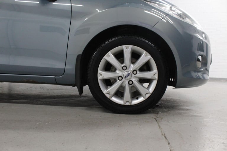  Ford Fiesta 1.25 Zetec 5dr Petrol Manual