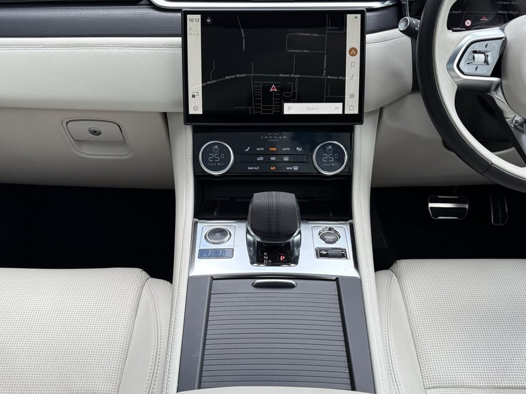 2023 Jaguar F-Pace 2.0 D200 R-Dynamic HSE Black 5dr Auto AWD ESTATE DIESEL Automatic