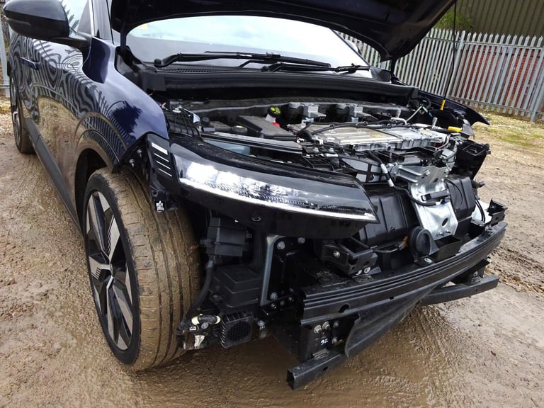 2024 24 REG RENAULT MEGANE TECHNO+ EV ELECTRIC AUTO DAMAGED SALVAGE