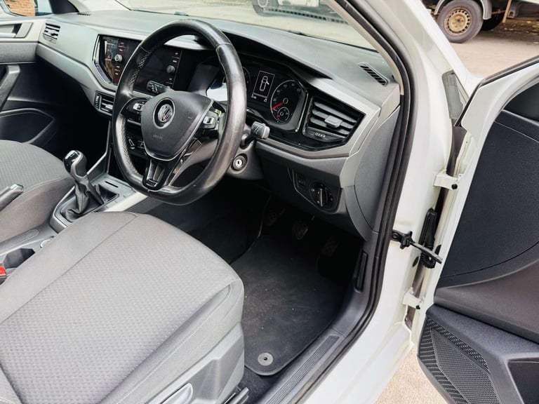 2018 Volkswagen Polo 1.0 Polo SE TSi 5dr Hatchback Petrol Manual