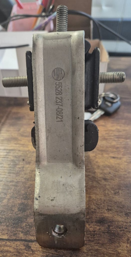 Mk3 Escort CVH Engine Mount