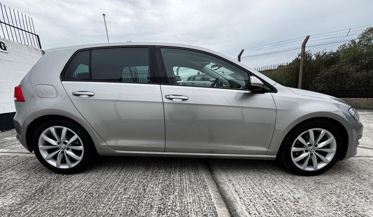 2013 63 VOLKSWAGEN GOLF 2.0 TDI BLUEMOTION TECH GT HATCHBACK 5DR DIESEL MANUAL E