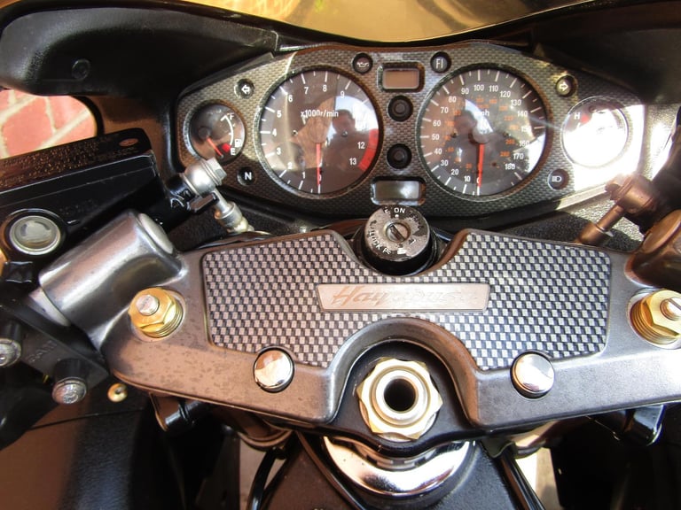SUZUKI GSX1300 HAYABUSA * VERY LOW MILES 11000 *2 FORMER KEEPERS* WOW *