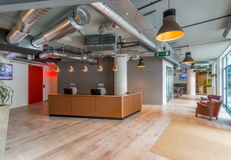 Furnished offices to rent in *Old Street*. Office Spaces for 4 to 60 desks EC1
