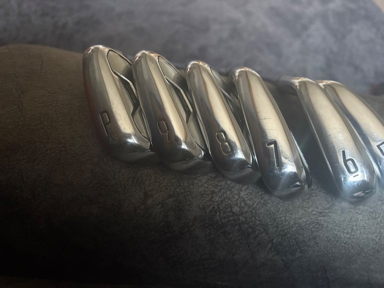 Titleist T200 irons 
