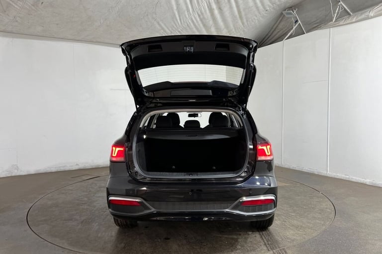 2021 71 MG MG 5 52.5KWH EXCITE ESTATE 5DR ELECTRIC AUTO (156 PS) REAR PARKING CA