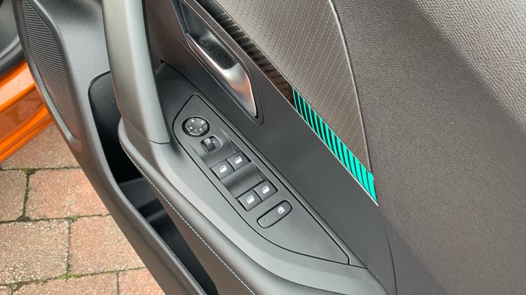 2022 Peugeot 2008 1.5 BlueHDi Allure Premium SUV 5dr Diesel Manual Euro 6 (s/s) (110 ps) SUV Dies...