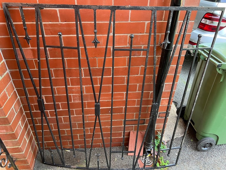 Vintage Curved Black Steel Gate
