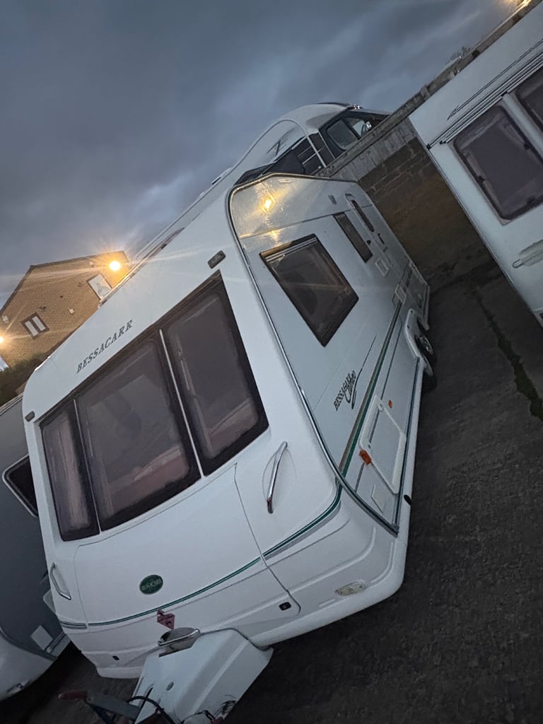 Bessacarr cameo caravan 2004