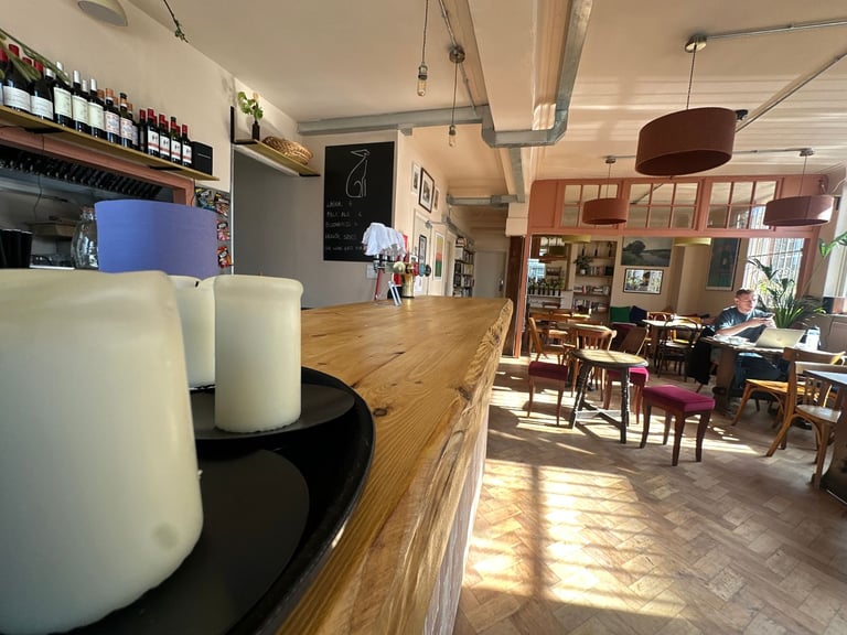 Bright Creative Studio Available – Playhouse East, Hackney 