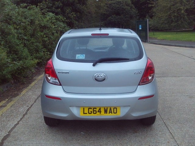 2014 Hyundai i20 1.4 Active 5dr Auto Silver 16k Miles Years MOT Warranty HATCHBACK Petrol Automatic