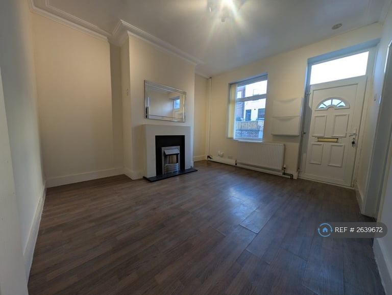 2 bedroom house in Raby Street, Leeds, LS7 (2 bed) (#2639672)