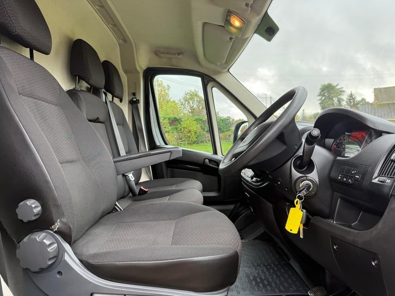 2022 Peugeot Boxer 2.2 BlueHDi 435 Professional L4 H2 Euro 6 (s/s) 5dr PANEL VAN Diesel Manual