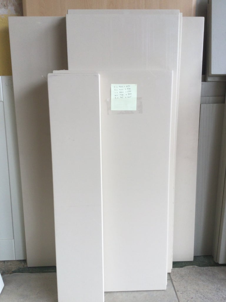 Set of cream gloss kitchen doors