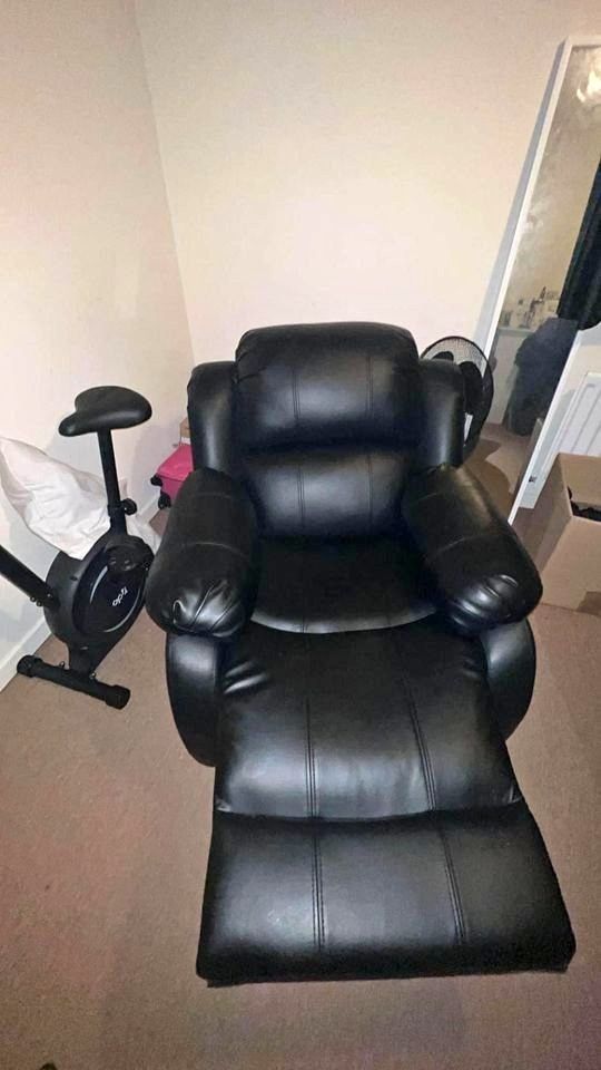 image for Brand new Venus Recliner Sofa Chair !! Fast delivery 