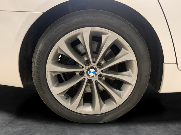 2016 BMW 5 Series 3.0 535d Luxury Saloon 4dr Diesel Auto Euro 6 (s/s) (313 ps) - DAKOTA LEATH Sal...
