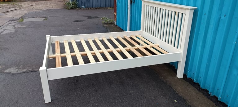 Modern Double Bed Frame 