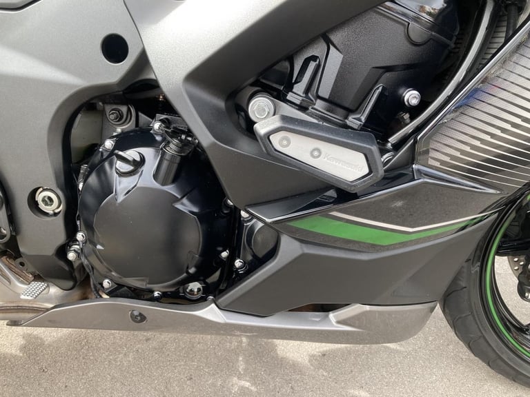 KAWASAKI PERFORMANCE TOURING EDITION - WITH FULL KAWASAKI SERVICE HISTORY 