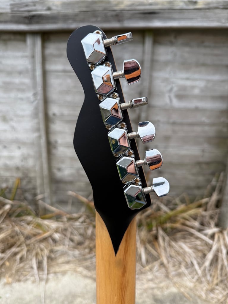 Custom Stratocaster electric guitar professionally setup & new strings 