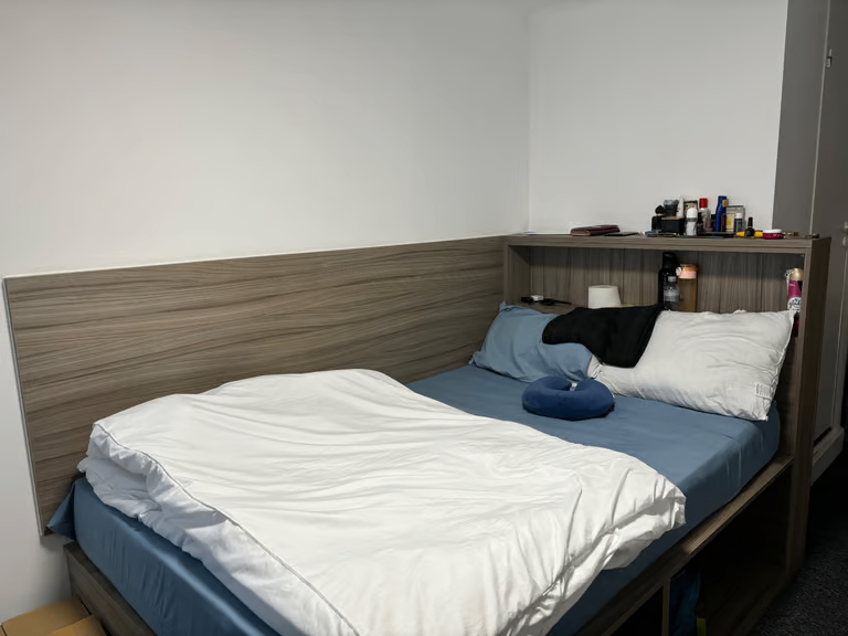 image for Ensuite single room avaliable in - M13 9LR