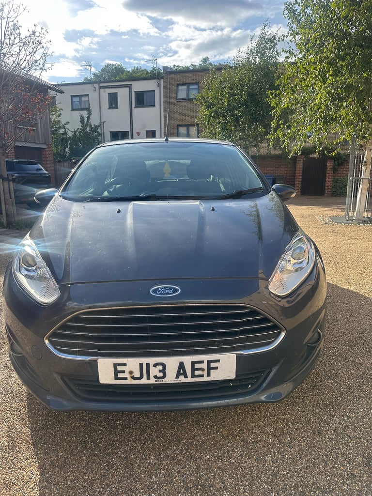 Ford, FIESTA, Hatchback, 2013, Manual, 1241 (cc), 5 doors