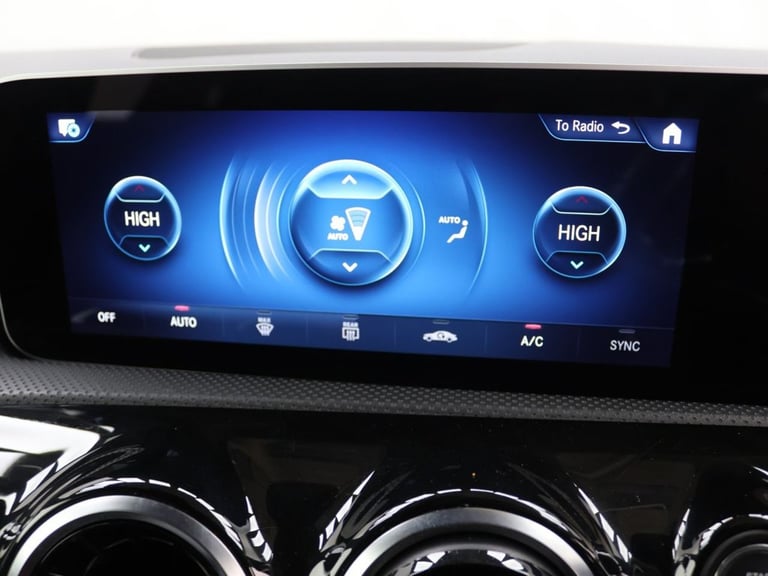 2020 Mercedes-Benz A-Class 1.3 A200 AMG Line (Executive) Hatchback 5dr Petrol 7G-DCT Euro 6 (s/s)...