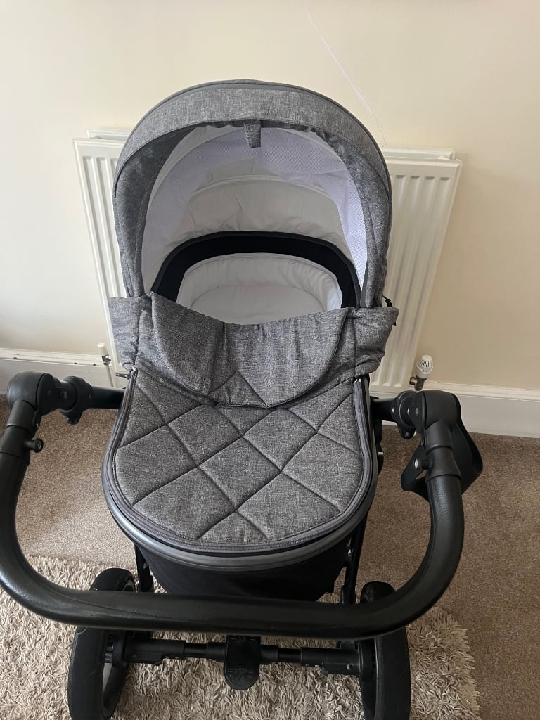 Venicci 3in 1 travel system