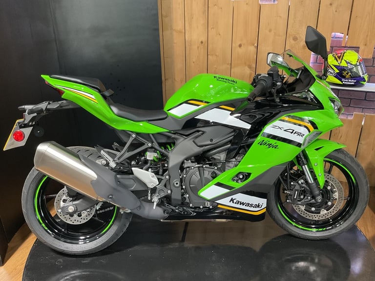 image for Kawasaki Ninja ZX-4RR 2025 with just Miles! One Owner! FREE UK DELIVERY! Superb!
