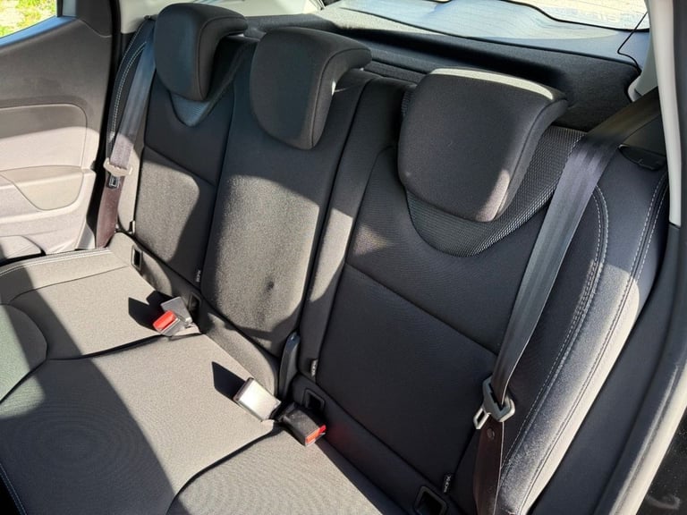 2019 Renault Clio 1.5 dCi Play Hatchback 5dr Diesel Manual Euro 6 (s/s) (90 ps) Hatchback Diesel ...