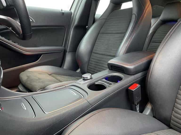 2017 Mercedes-Benz A-Class 1.6 A180 AMG Line (Premium) Hatchback 5dr Petrol 7G-DCT Euro 6 (s/s) (...