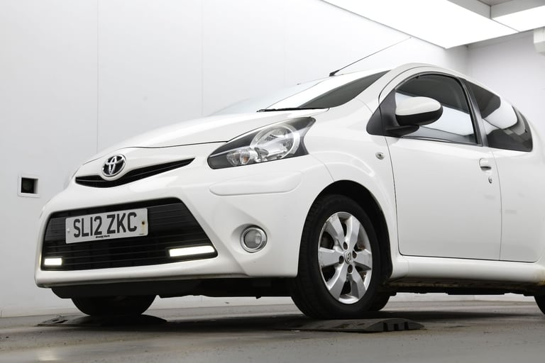 2012 Toyota AYGO 1.0 VVT-i Fire 5dr HATCHBACK PETROL Manual