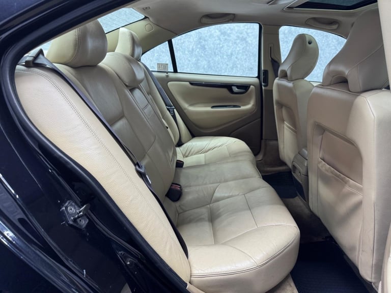 2002 Volvo S60 2.0T S 4dr SALOON Petrol Automatic