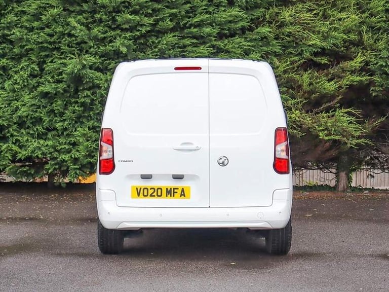 2020 Vauxhall Combo 2000 1.5 Turbo D 130ps H1 Sportive Van Auto PANEL VAN DIESEL Automatic