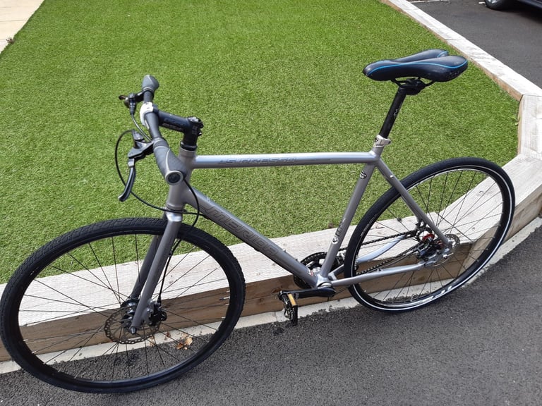 Merida S-Presso Aluminium Hybrid Bike. 