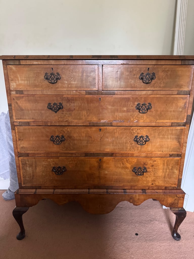 antique chest of drawers 