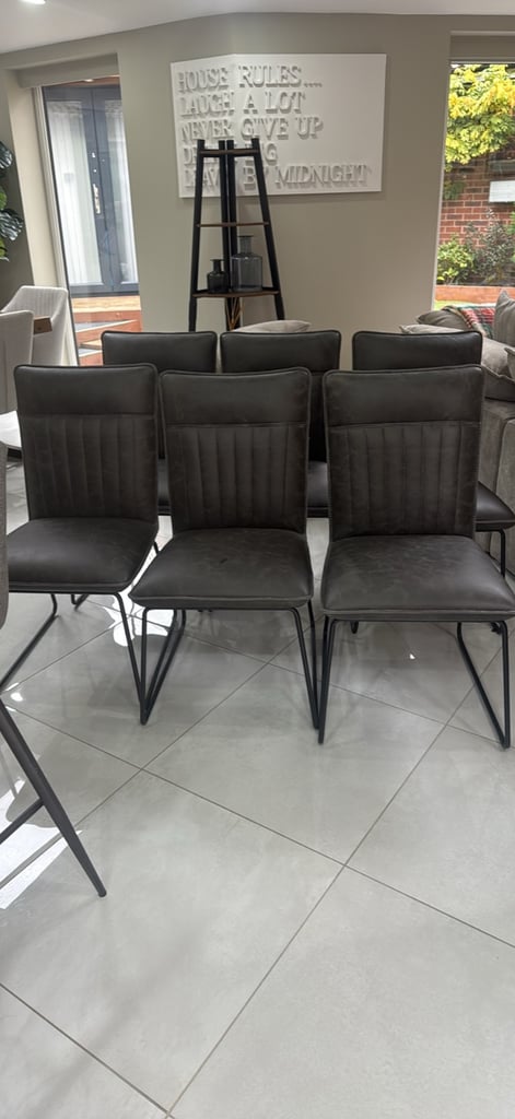 image for Stunning dining room chairs x 6