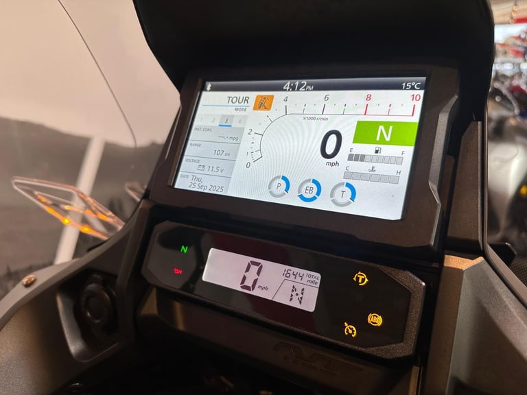 Honda NT 1100 DCT 2025 with 1644 miles + Panniers 