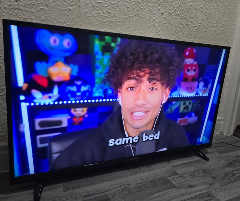 image for 50" polaroid smart 4K tv 