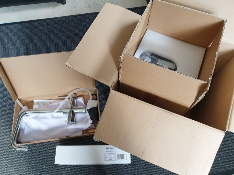 Boiling water, 3 in 1 kitchen mixer tap - new