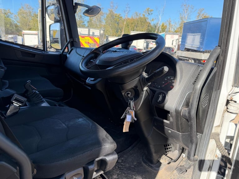 Iveco Eurocargo 75-160 2019 EURO 6 7.5 ton short wheel base box truck auto 