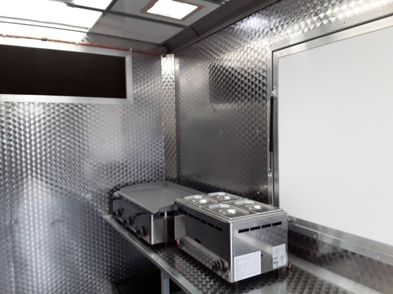 Mobile catering van 