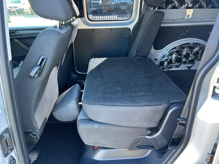 2018 Volkswagen Caddy Maxi 2.0 TDi C20 Maxi FWD 5dr (Window) WINDOW VAN Diesel Manual