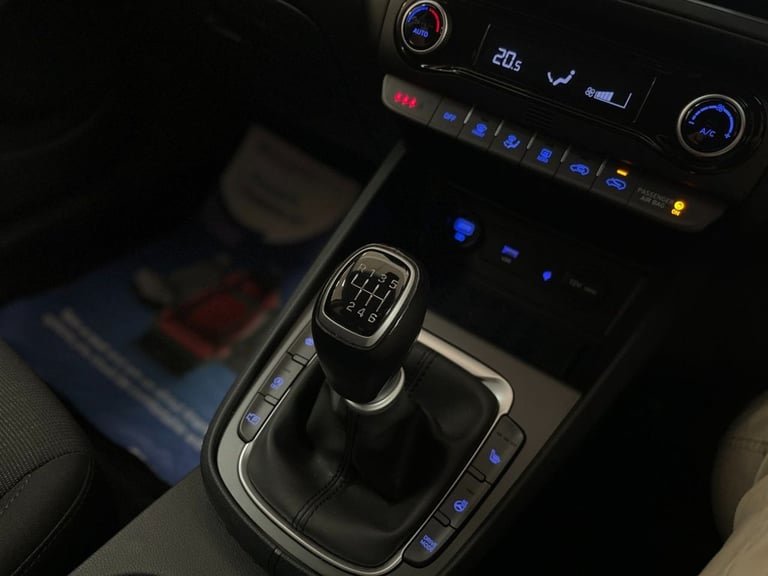 2021 Hyundai KONA 1.0 TGDi 48V MHEV Premium 5dr HATCHBACK PETROL Manual